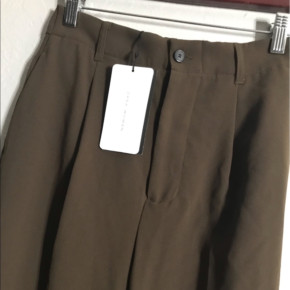 🥥NWOT Zara green tapered pants